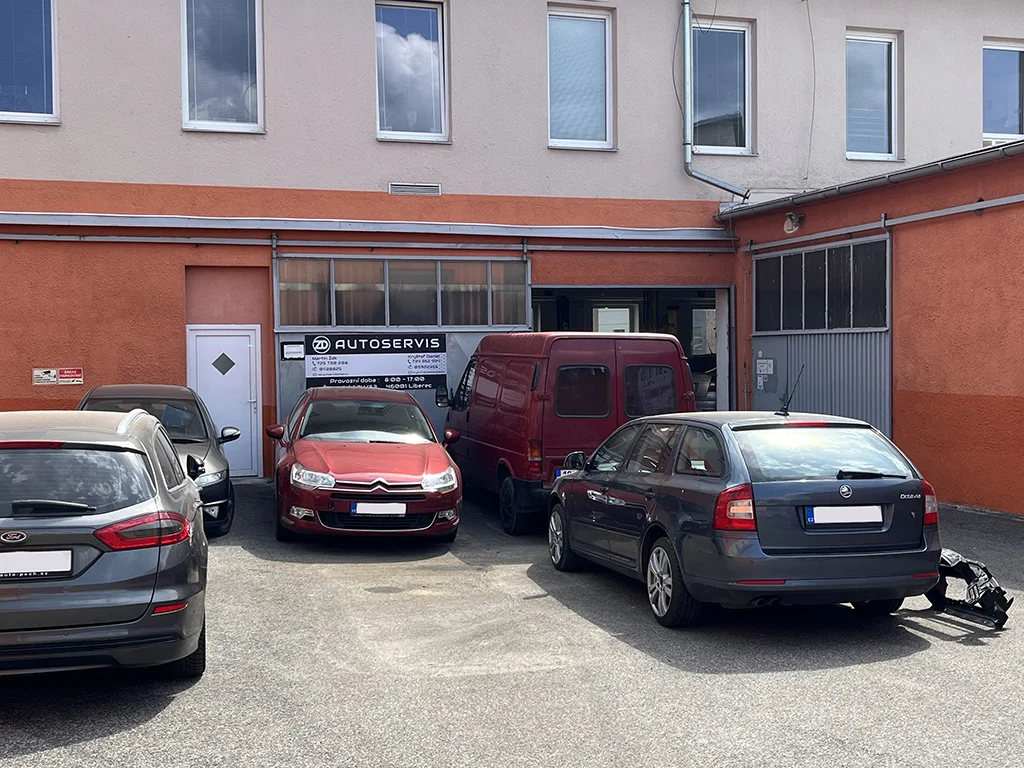 Provozovna autoservisu Žák v Liberci